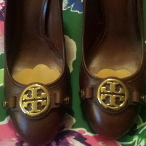 Tory Burch heels in a perfect luggage brown